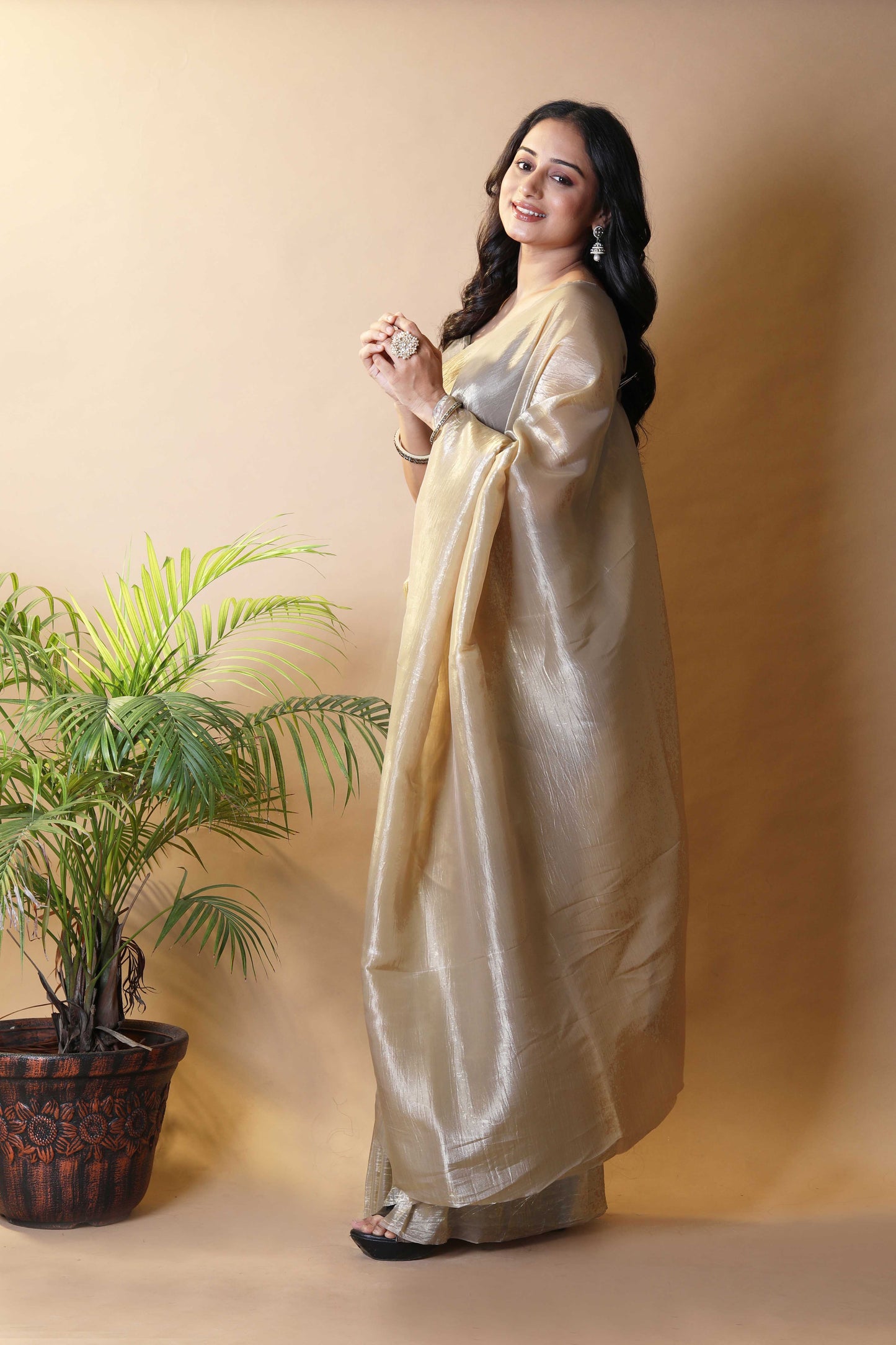Elegant Gold Tissue Silk Crunchy Party Wear Saree