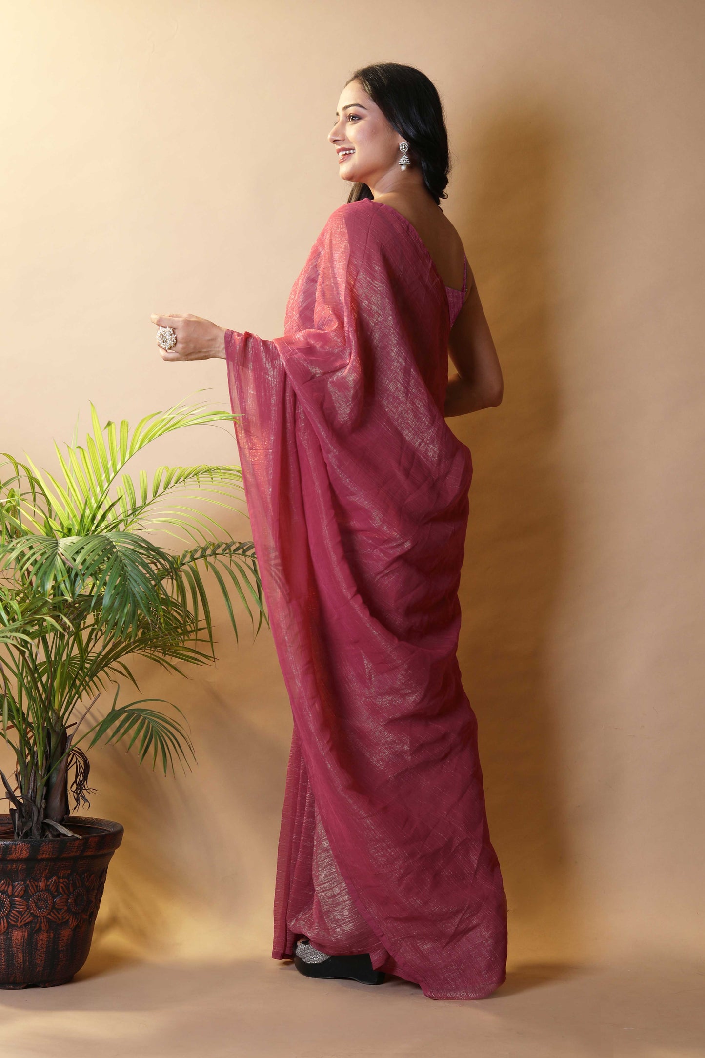 Elegant Light Magenta Shimmer Tissue Silk Crunchy Party Wear Saree